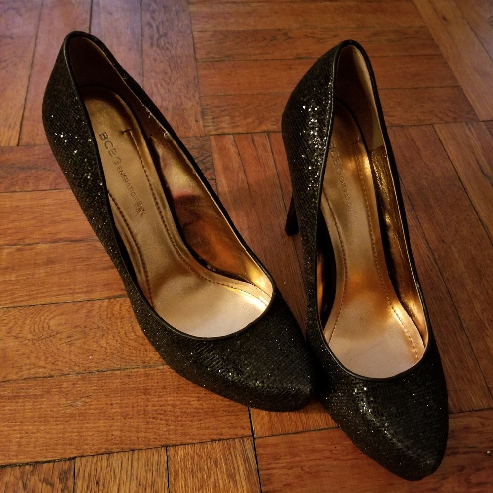 BCBG Glitter pumps
